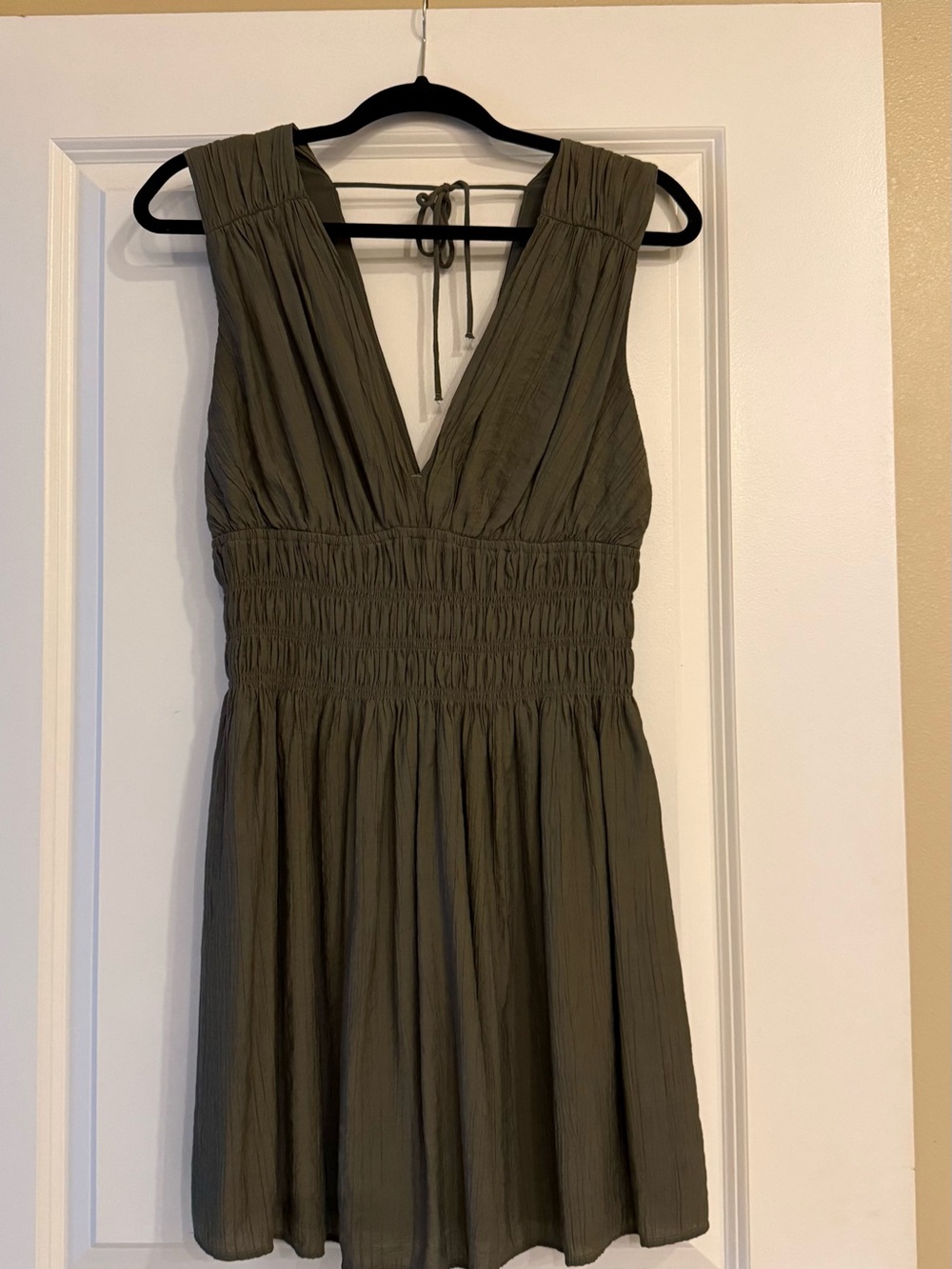 Abercrombie & Fitch Sleeveless V-Neck Olive Green Smocked Waist Dress